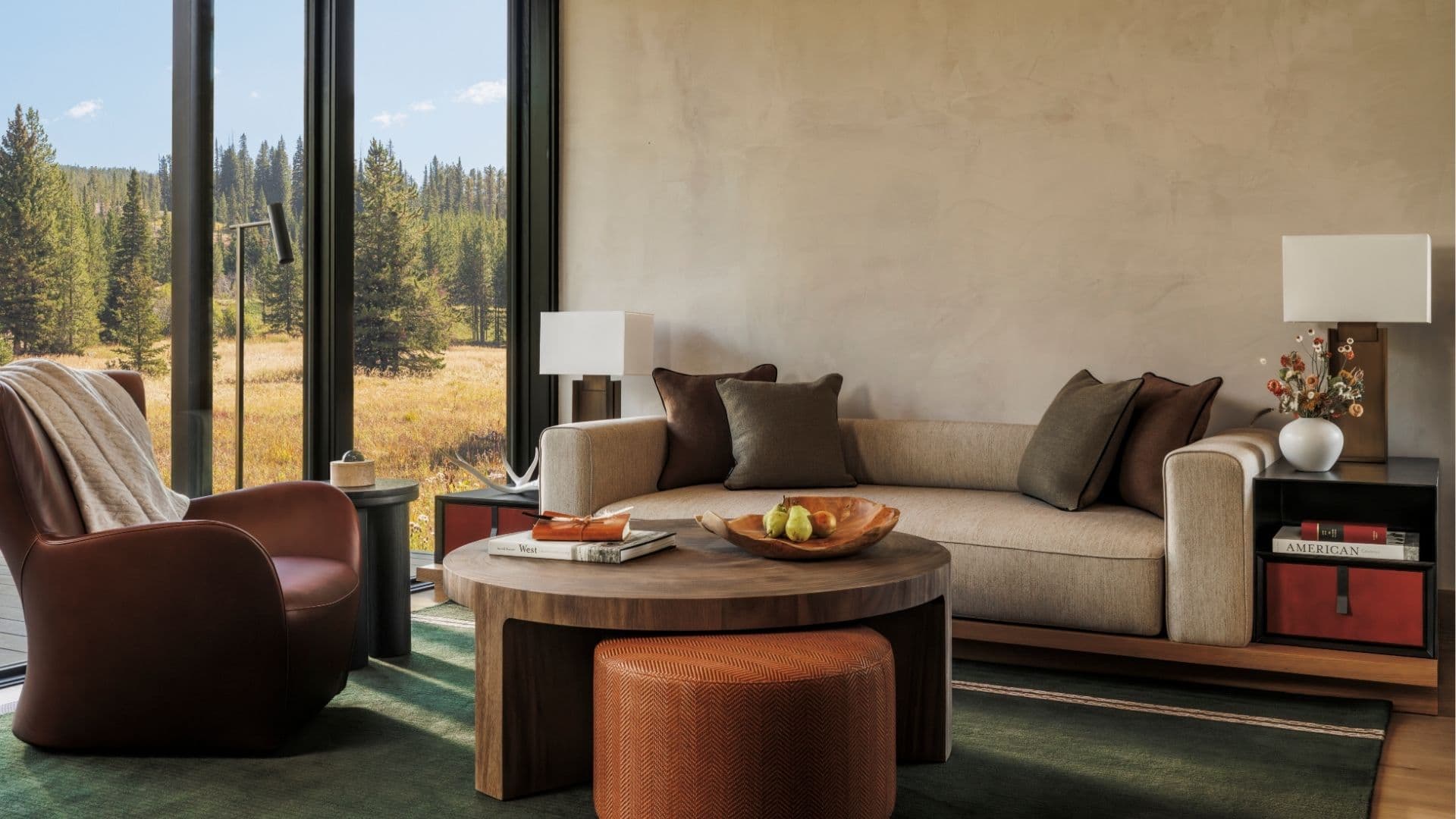 The Silent Architecture of Luxury: How One Man’s Dream Furnished the World’s Grandest Hotels